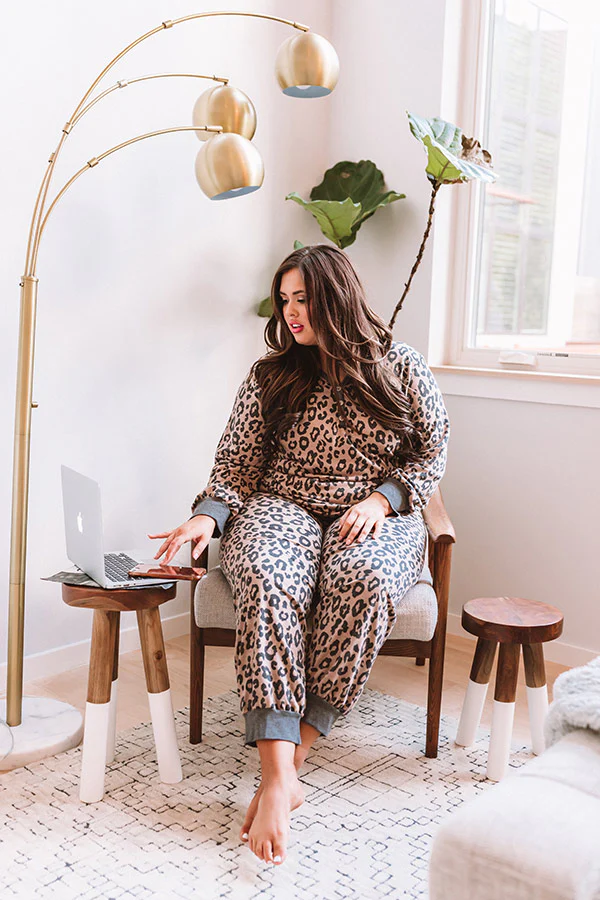 Cozier Now Leopard Top In Mocha Curves - Image 3