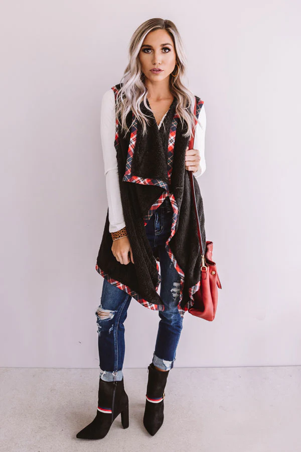 Extended Stay Sherpa Vest in Black - Image 7