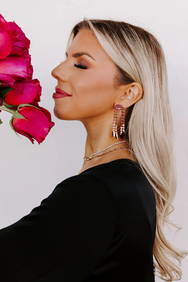 Luxe Feeling Earrings in Fuchsia - Image 3