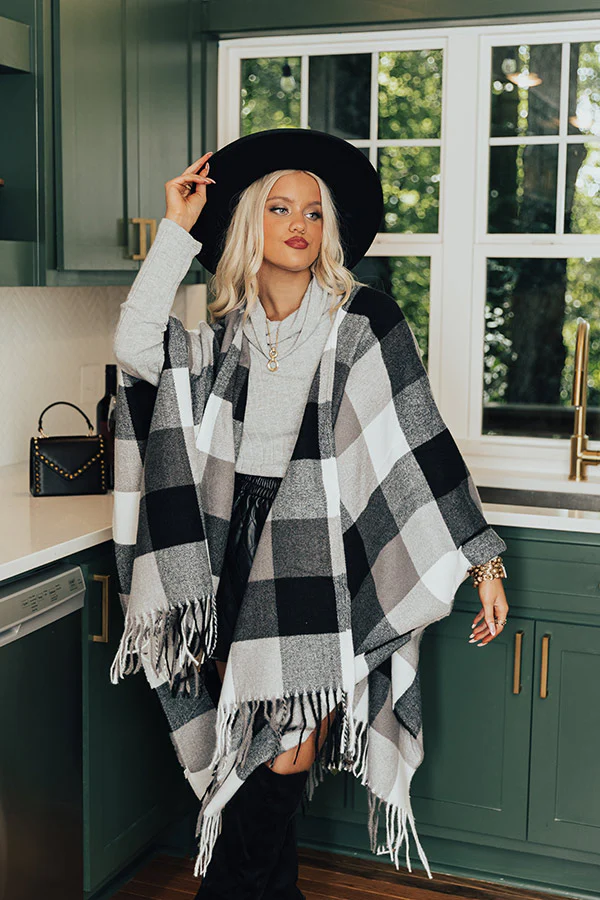Midwest Dreaming Buffalo Check Poncho In Black - Image 5