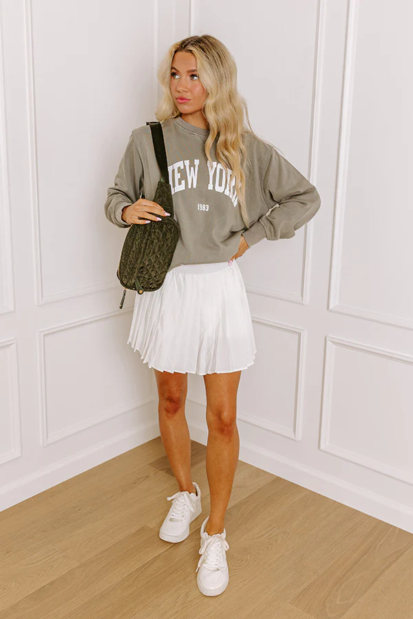 New York Graphic Sweatshirt - Image 4