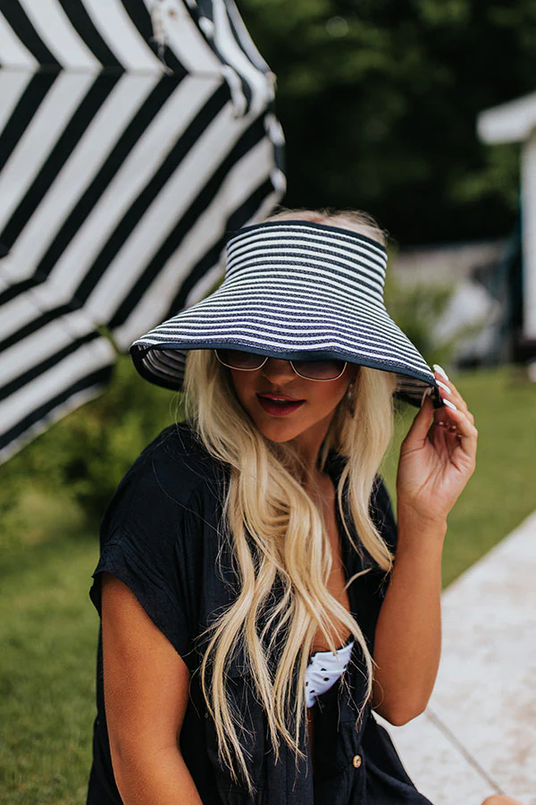 Seaside Style Raffia Visor In Black - Image 3