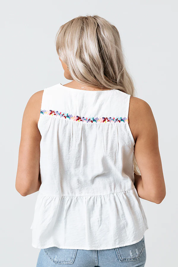 Tahitian Gardens Embroidered Top In White - Image 4